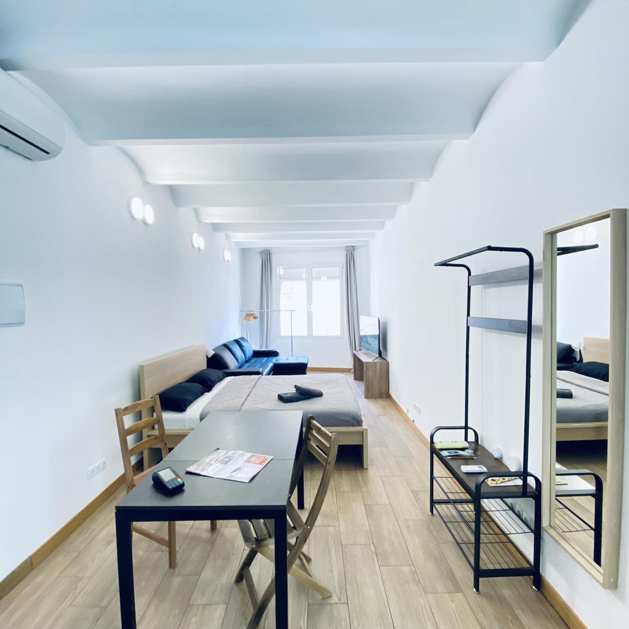 Apartament Apl Sants Lofts Bcn Fira Camp Nou Barcelona Zewnętrze zdjęcie