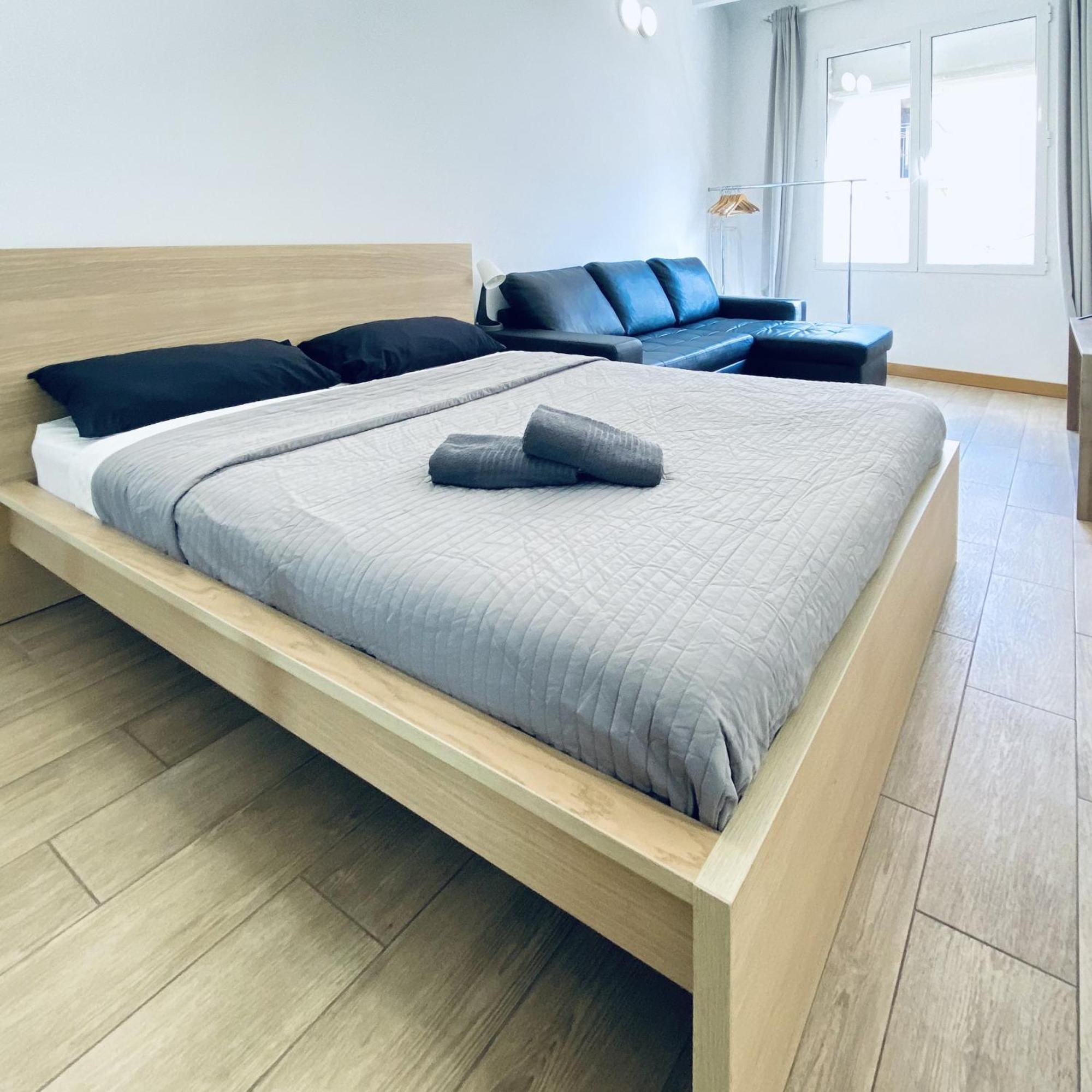 Apartament Apl Sants Lofts Bcn Fira Camp Nou Barcelona Zewnętrze zdjęcie
